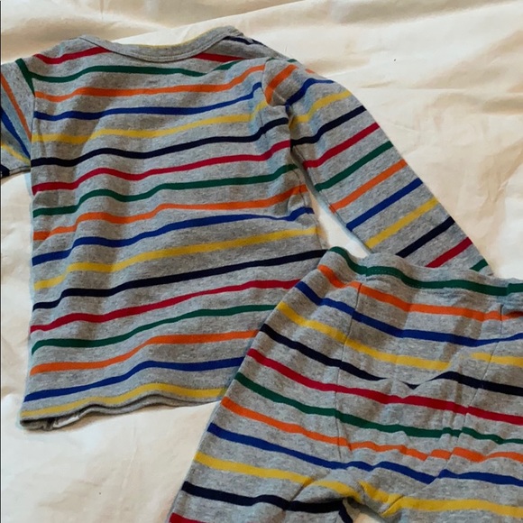 Gap Toddler Pajama Set - Picture 2 of 3